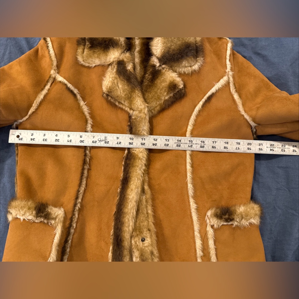 Excelled Collection Suede Shearling Jacket - Picture 11 of 12